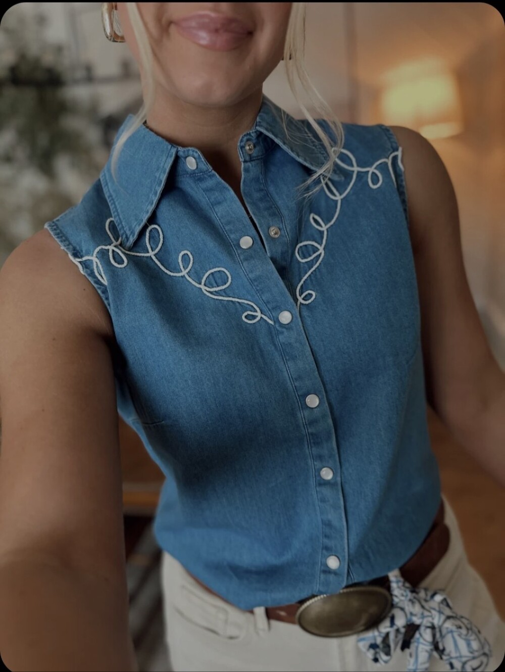 2 Fly Co. NWT Dallas Days Sleeveless Denim Collar Button down rope stitching